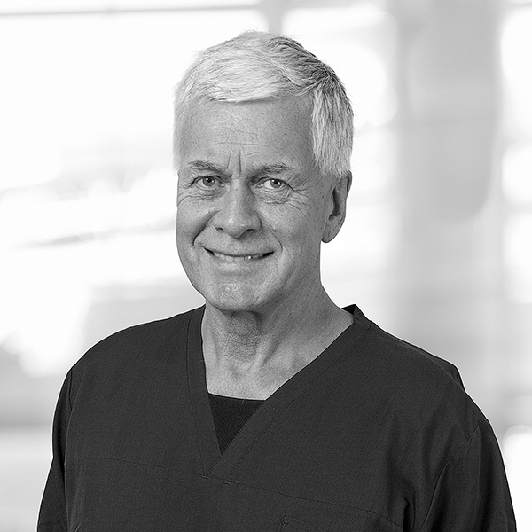 Portræt af plastikkirurg Frantz Grymer.
